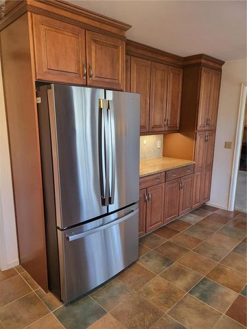 536 Kerry Lake DR, Newport News, VA 23602