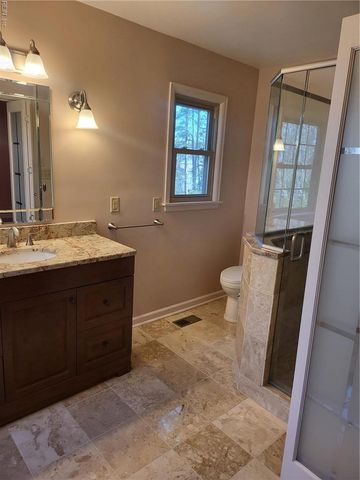 536 Kerry Lake DR, Newport News, VA 23602