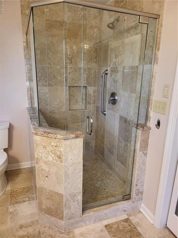 536 Kerry Lake DR, Newport News, VA 23602