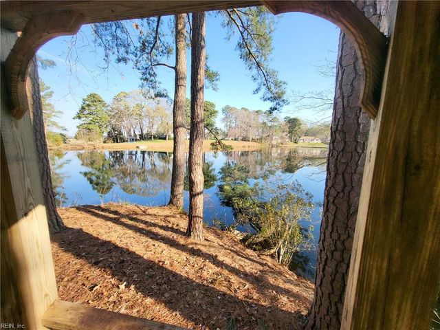 536 Kerry Lake DR, Newport News, VA 23602