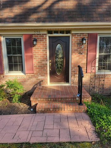 536 Kerry Lake DR, Newport News, VA 23602