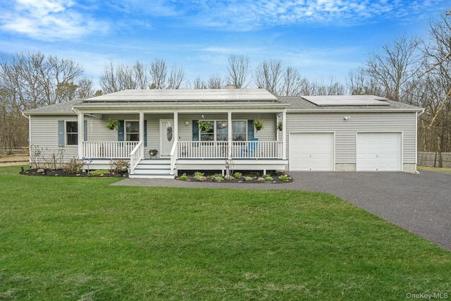 168 Brookfield Avenue, Center Moriches, NY 11934