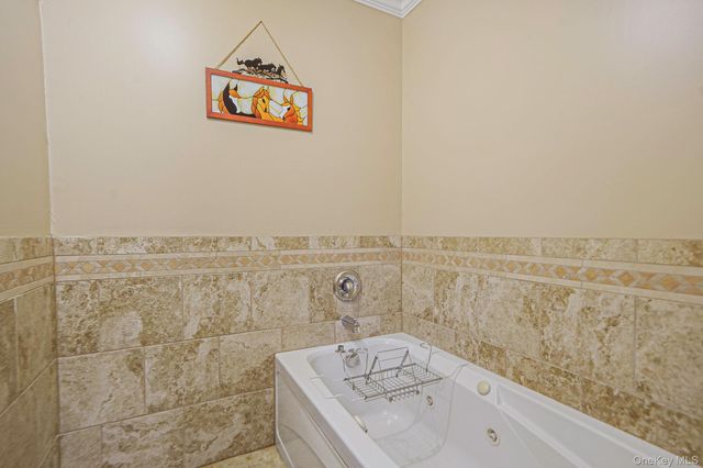 168 Brookfield Avenue, Center Moriches, NY 11934