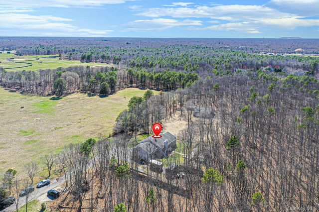 168 Brookfield Avenue, Center Moriches, NY 11934