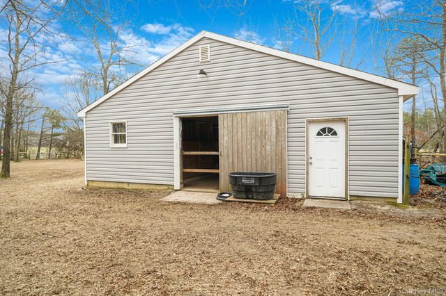 168 Brookfield Avenue, Center Moriches, NY 11934