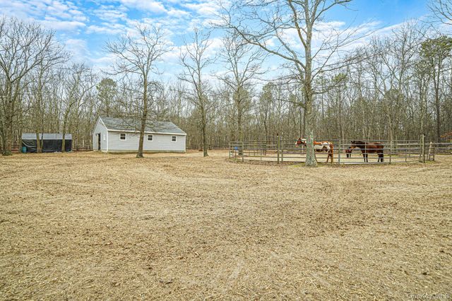 168 Brookfield Avenue, Center Moriches, NY 11934