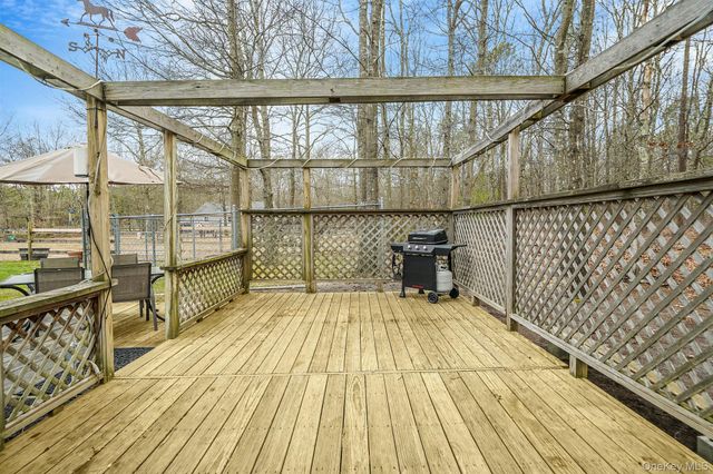 168 Brookfield Avenue, Center Moriches, NY 11934