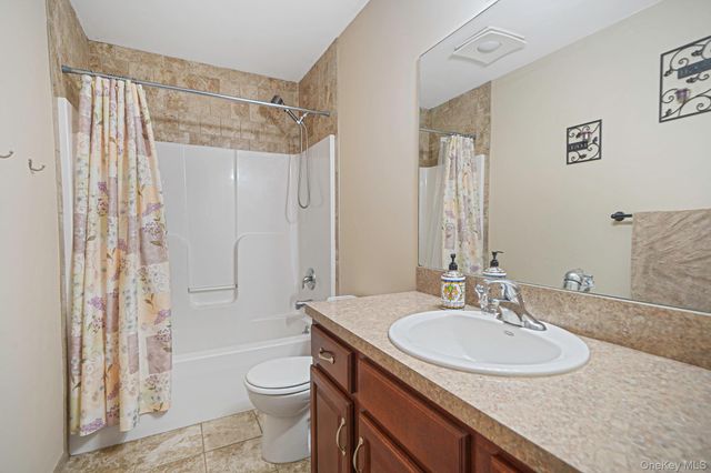 168 Brookfield Avenue, Center Moriches, NY 11934