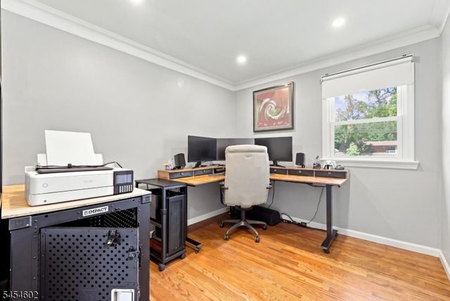 5 Old Farmers Rd, Washington Twp., NJ 07853