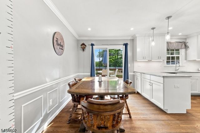 5 Old Farmers Rd, Washington Twp., NJ 07853
