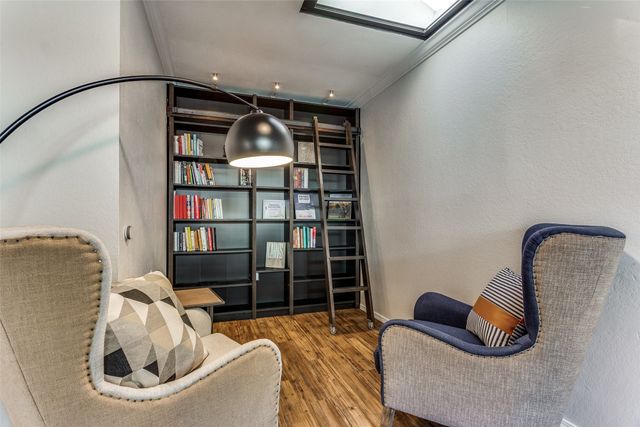 116 Montreal Drive, Hurst, TX 76054