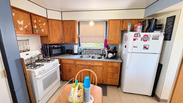 2178 Genessee Avenue, Columbus, OH 43211