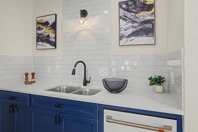 2021 Eden Avenue, Haltom City, TX 76117