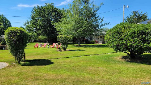 5766 Hwy 55 E, Eva, AL 35621