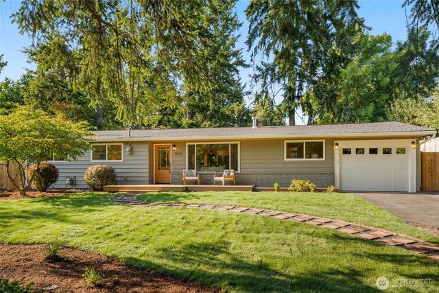 9121 228th Street SW, Edmonds, WA 98026