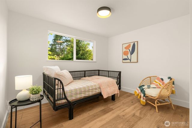 9121 228th Street SW, Edmonds, WA 98026