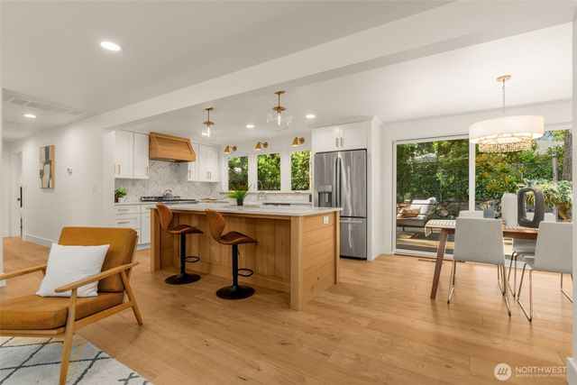 9121 228th Street SW, Edmonds, WA 98026