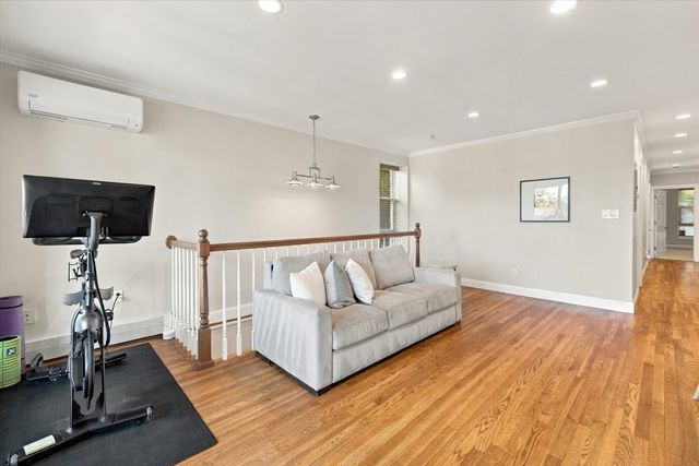 16 Addington 21, Brookline, MA 02445