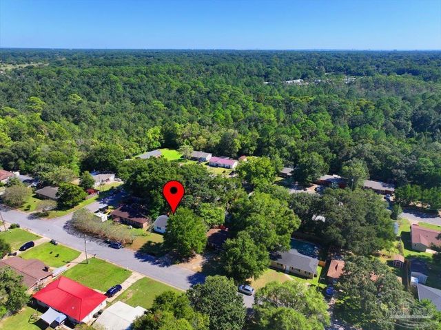 7065 Ben Sasser Dr, Pensacola, FL 32526