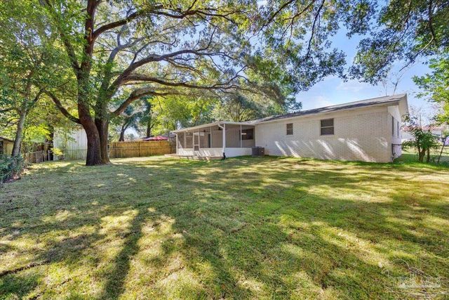 7065 Ben Sasser Dr, Pensacola, FL 32526