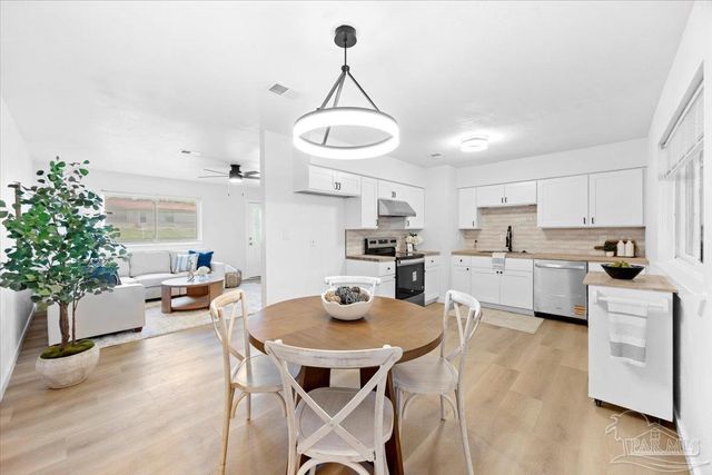 7065 Ben Sasser Dr, Pensacola, FL 32526