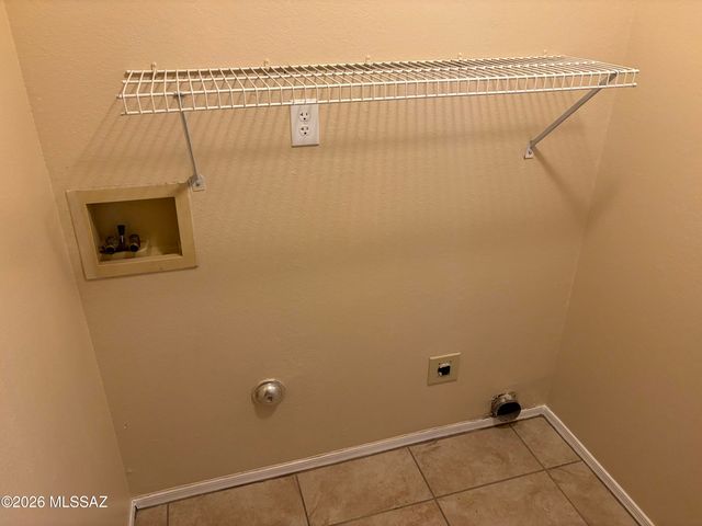 1725 W Sauvignon Drive, Tucson, AZ 85746