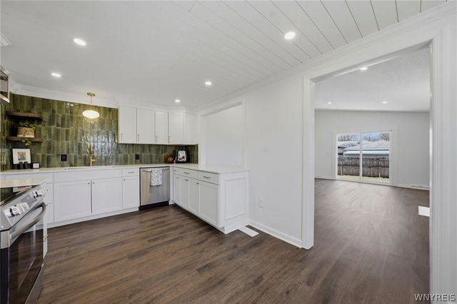 63 Lucerne Court, Cheektowaga, NY 14227