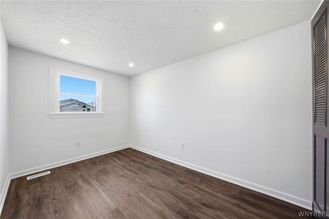 63 Lucerne Court, Cheektowaga, NY 14227