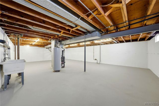 63 Lucerne Court, Cheektowaga, NY 14227