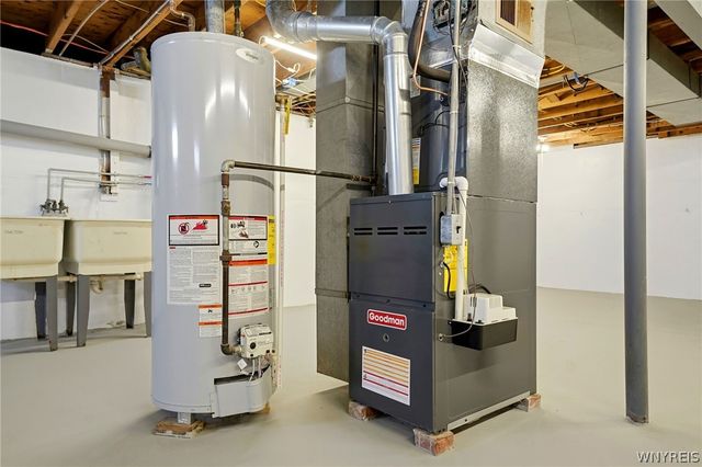 63 Lucerne Court, Cheektowaga, NY 14227