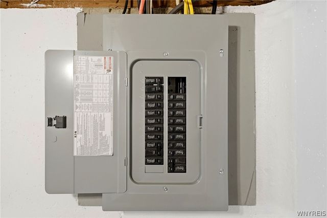 63 Lucerne Court, Cheektowaga, NY 14227