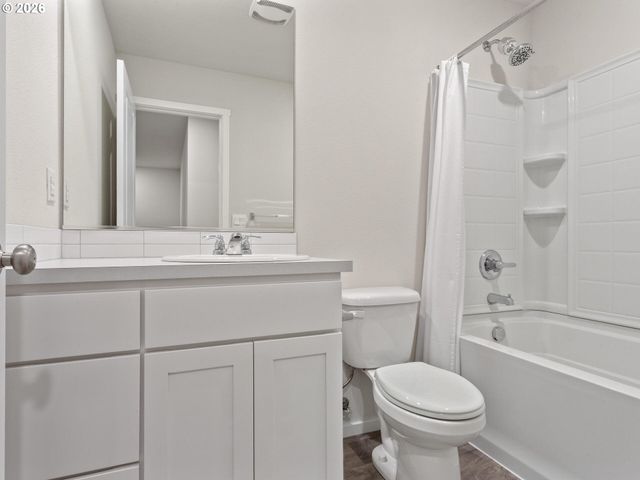 5808 Ne 80TH Ct, Vancouver, WA 98662