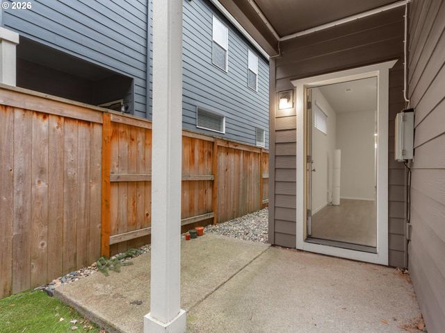 5808 Ne 80TH Ct, Vancouver, WA 98662