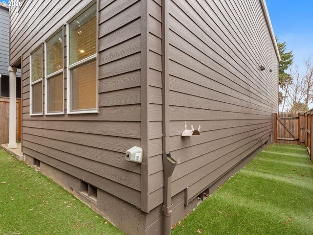 5808 Ne 80TH Ct, Vancouver, WA 98662