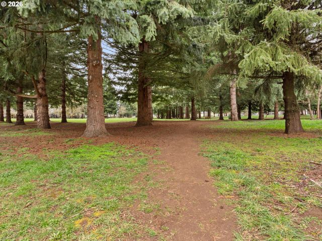 5808 Ne 80TH Ct, Vancouver, WA 98662