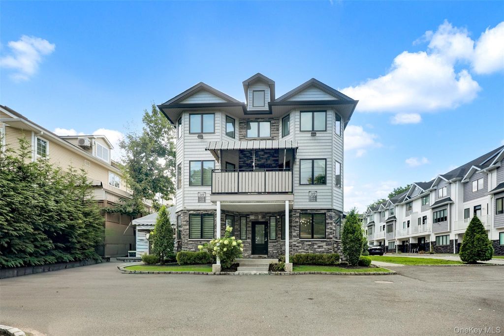 39 Decatur Avenue 114, Spring Valley, NY 10977 — exterior