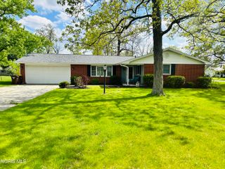 110 Elmwood Drive, Sherwood, OH 43556