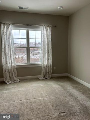 503 CLIFF LN, Malvern, PA 19355