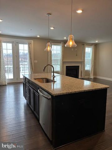 503 CLIFF LN, Malvern, PA 19355