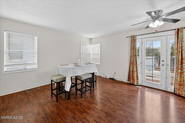 1897 Catham Lane, Sparks, NV 89434