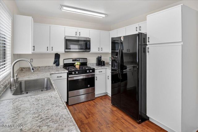 1897 Catham Lane, Sparks, NV 89434