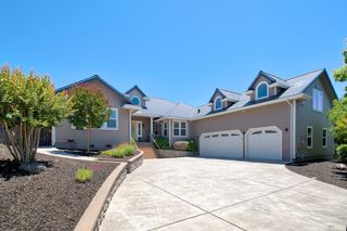 13 Fowler Ct, Petaluma, CA 94952