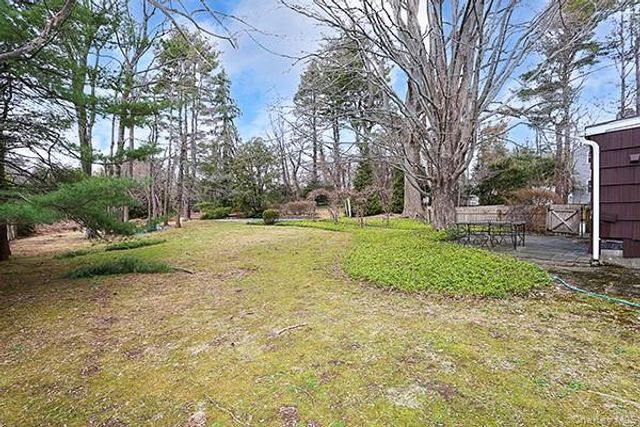 45 Weir Lane, Locust Valley, NY 11560