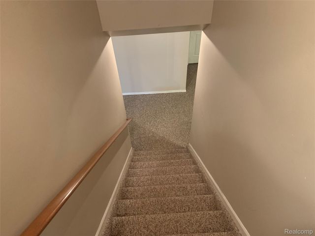 48711 Cross Creek Drive, Macomb Township, MI 48044