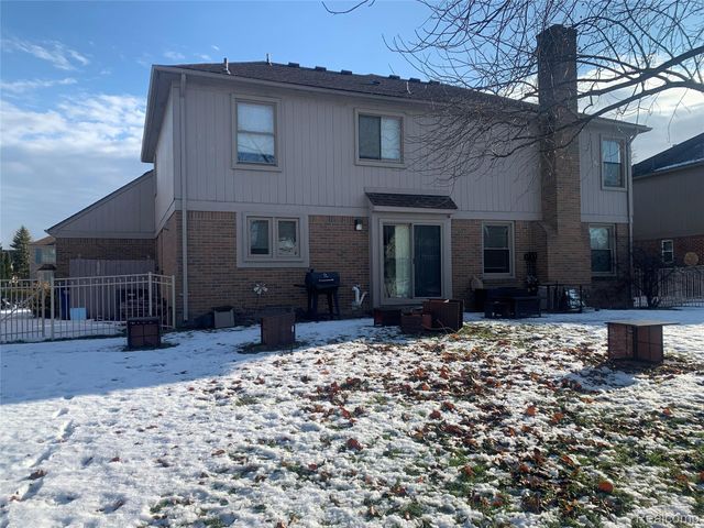 48711 Cross Creek Drive, Macomb Township, MI 48044