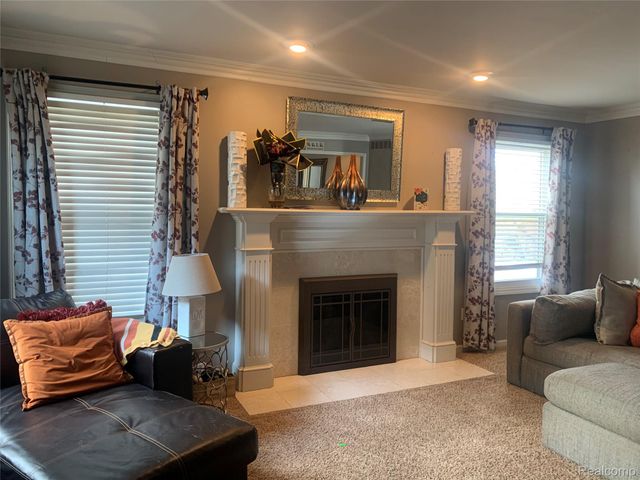 48711 Cross Creek Drive, Macomb Township, MI 48044