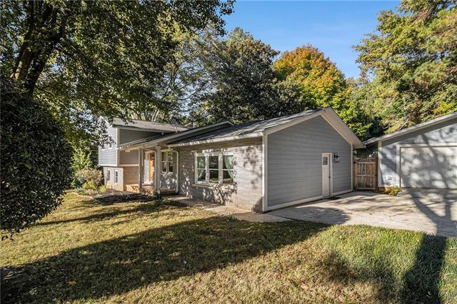 1608 Cooledge Road, Tucker, GA 30084