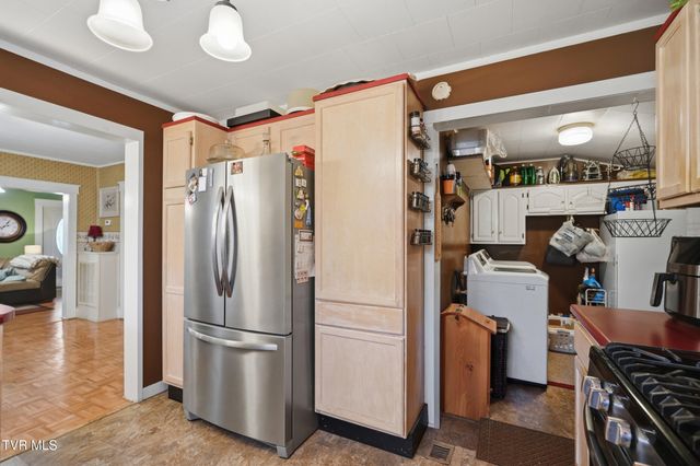 418 Opekiska Street, Erwin, TN 37650