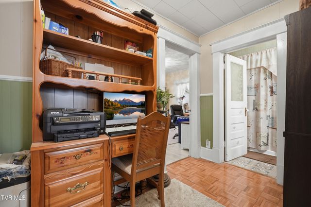 418 Opekiska Street, Erwin, TN 37650