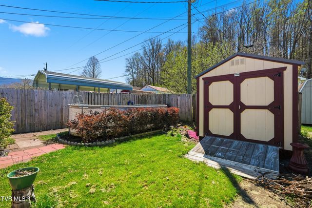 418 Opekiska Street, Erwin, TN 37650
